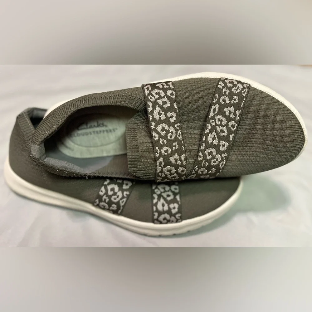 Clarks Cloudsteppers Washable Knit Slip-Ons Adella Stride Dark Olive. Size 9 GUC - Picture 6 of 8